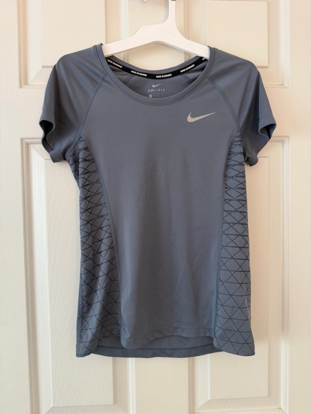 Nike Running Women's Slate Gray Short-Sleeve Dri-FIT Tee